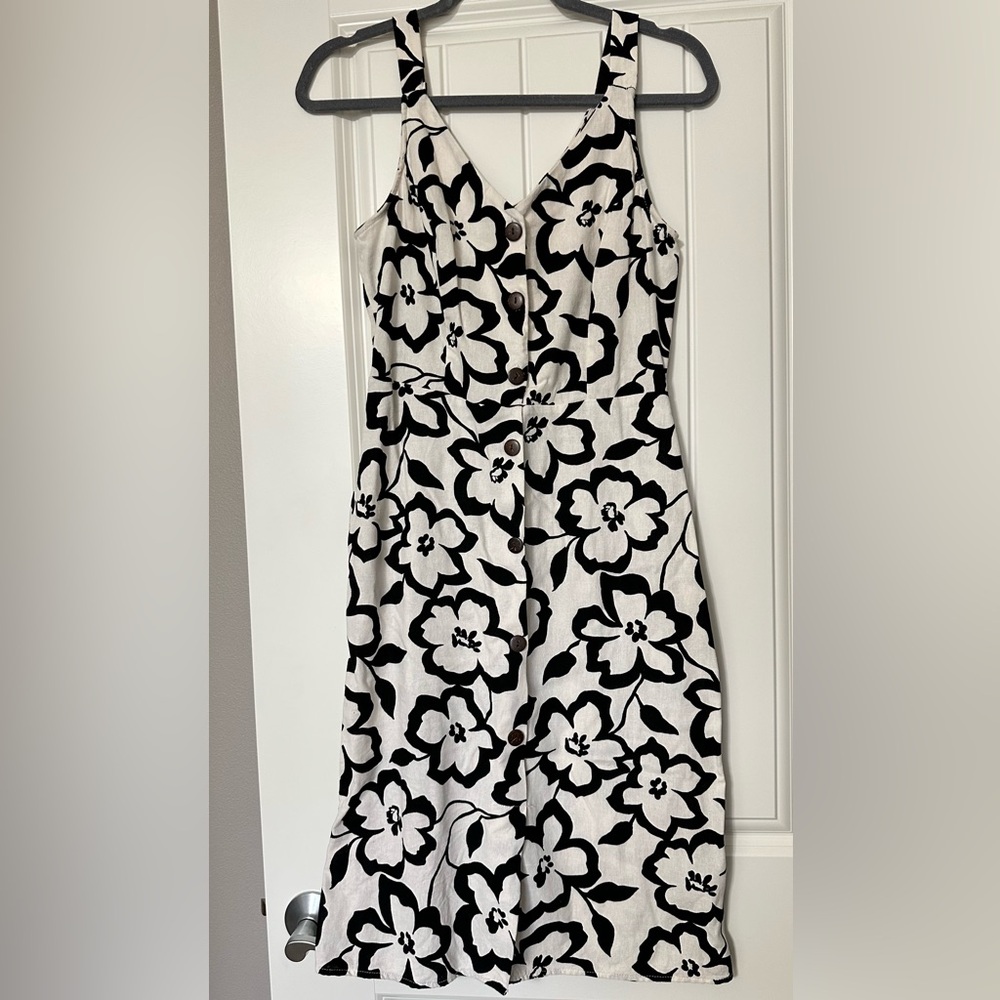 Monteau Los Angeles Floral Black and White Dress Sz M